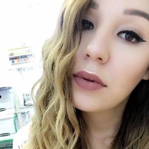 Meet your Posher, Janelle